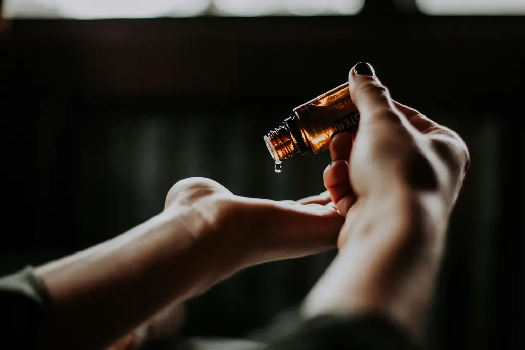 更年期失眠：妳的睡眠殺手，擊潰它的秘訣都在這！